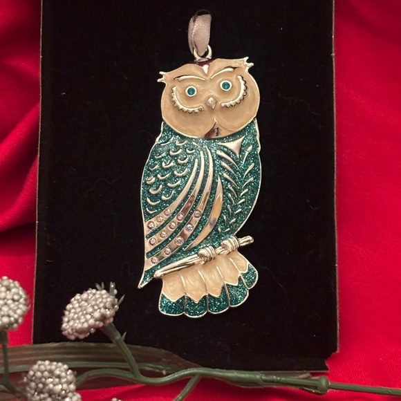 Harvey Lewis Owl Ornament with Swarovski Elements - Picture 2 of 4